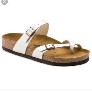 Mayari Birkenstocks ‼️